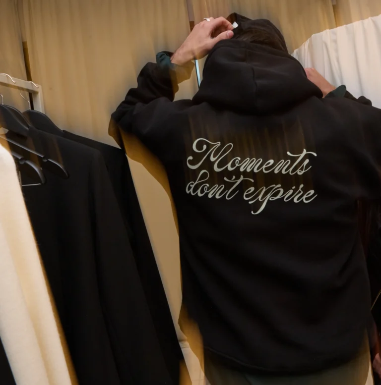 ARTOS BLACK HOODIE UNISEX OVERSIZED SILKPRINT